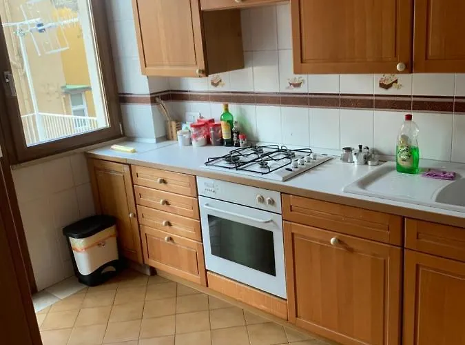 Pizzofalcone * Nápoles