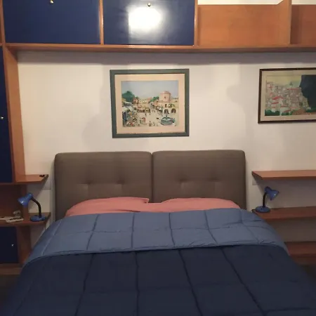 Pizzofalcone 펜션 나폴리